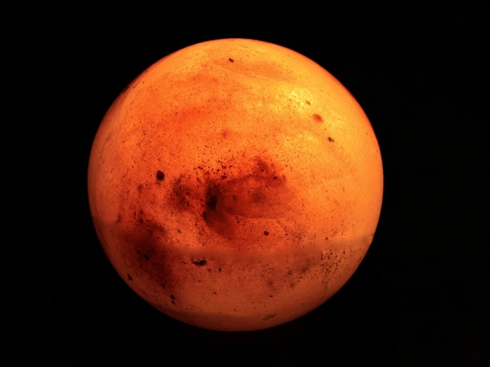Salzlampe Kugel "Planet" ca 3 kg mit Holzsockel